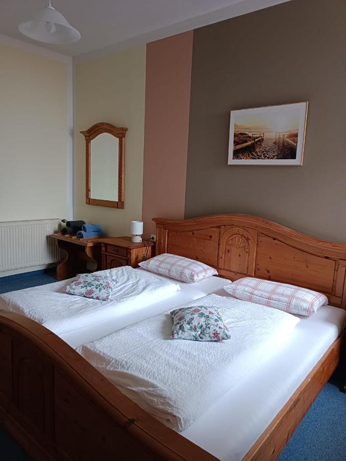 Garni Hotel Post Weißenstadt Eksteriør billede