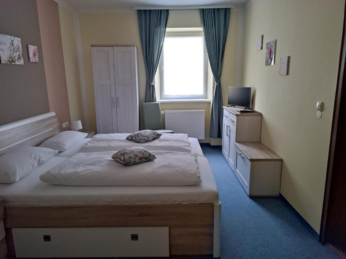 Garni Hotel Post Weißenstadt Eksteriør billede