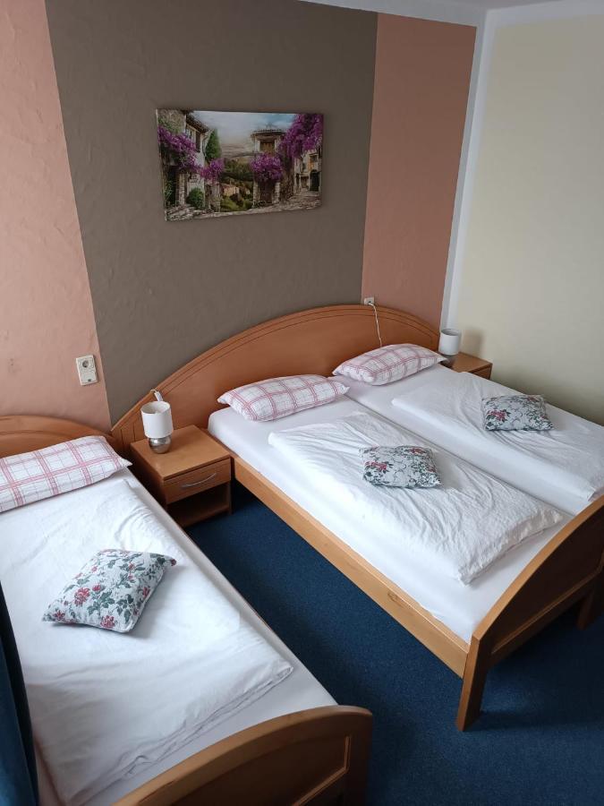 Garni Hotel Post Weißenstadt Eksteriør billede