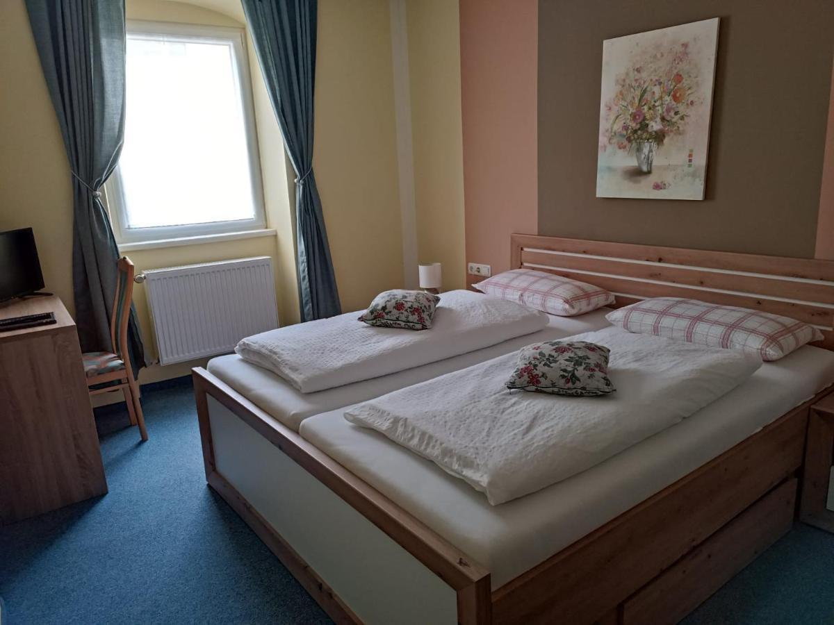 Garni Hotel Post Weißenstadt Eksteriør billede