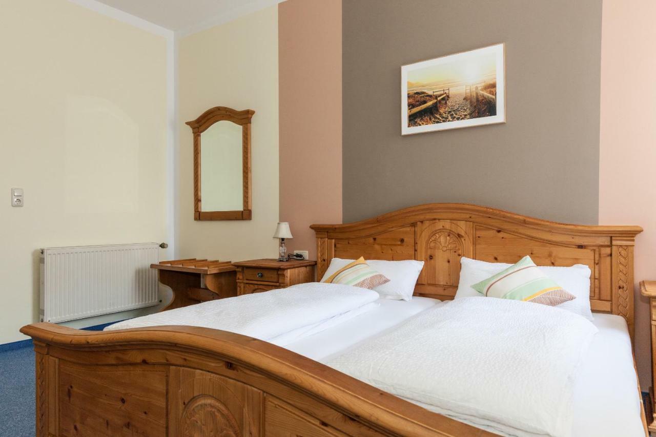 Garni Hotel Post Weißenstadt Eksteriør billede